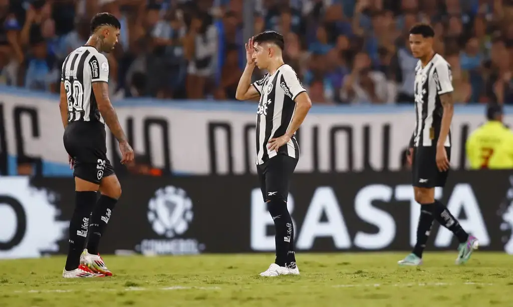 Botafogo perde para o Racing e se complica na Recopa Sul-Americana