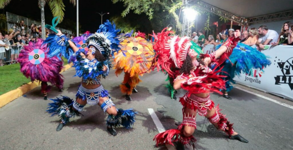 Carnaval de Joinville 2025 promete festa animada para toda a família