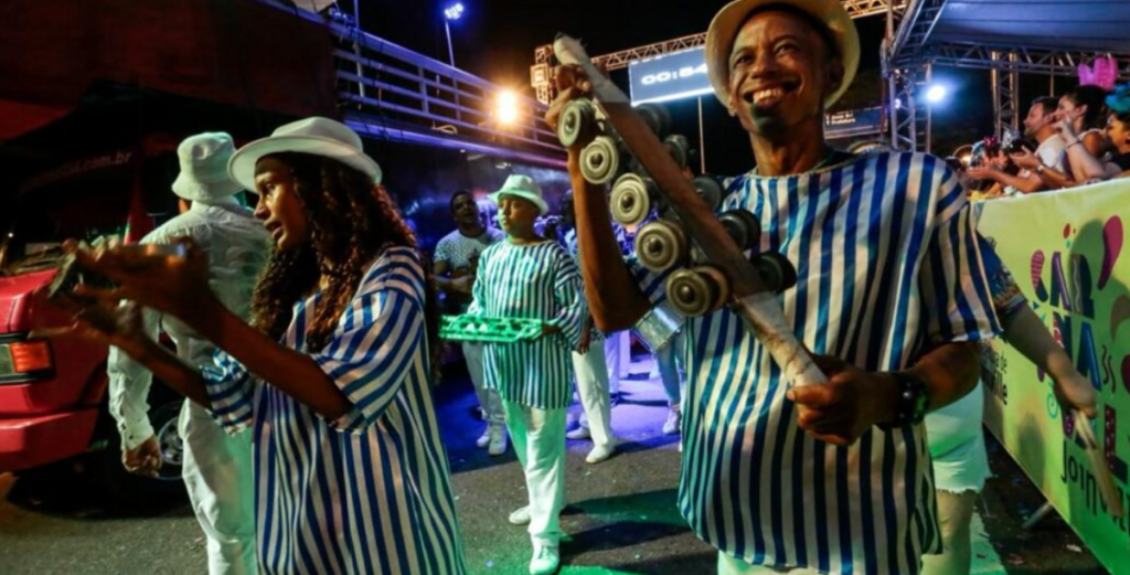 Final de semana é de folia em Joinville