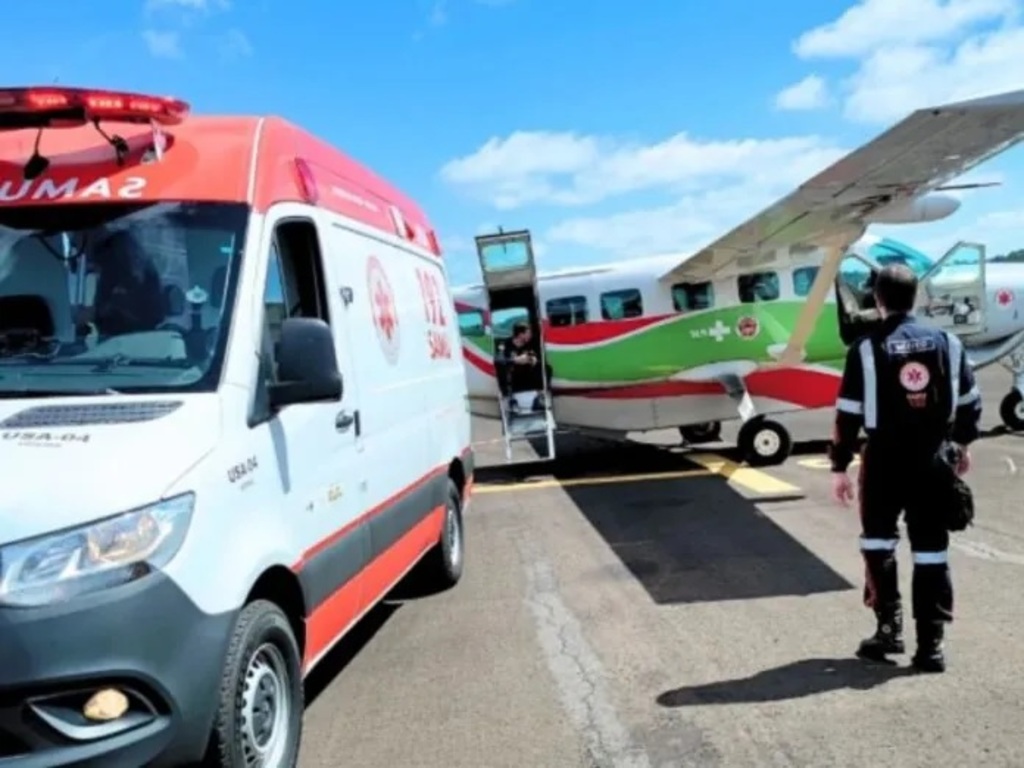 Aeronave da saúde, com base em Joaçaba, faz o transporte de dois pacientes em Videira