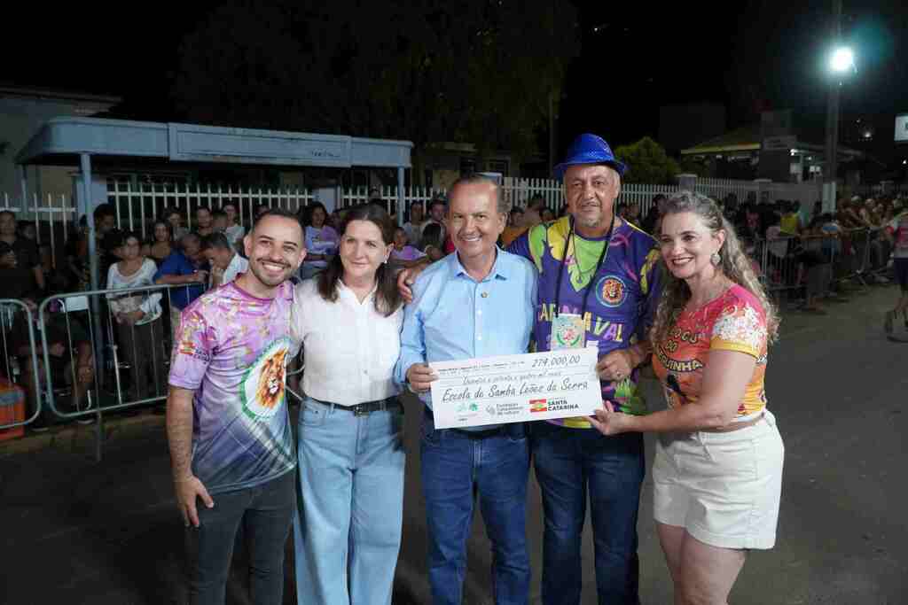 Carnaval de Lages leva multidão para o bairro Universitário e celebra a felicidade e a cultura em um compacto da festa mais popular do Brasil