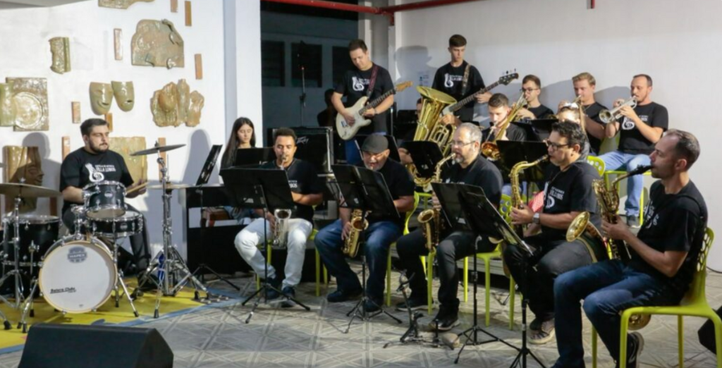 Escola de Música Villa-Lobos abre inscrições para cursos