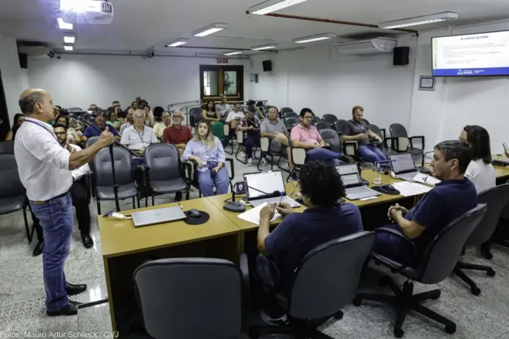 Ponte Alfonso Altrak: Reforma deve atrasar 15 dias, e nova estrutura de concreto depende de verba estadual