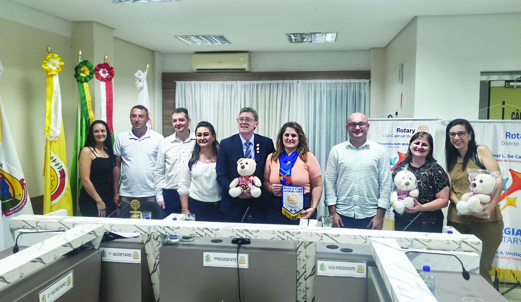 Rotary Club de Capinzal e Ouro recebe Governador do Distrito 4740 em reunião festiva