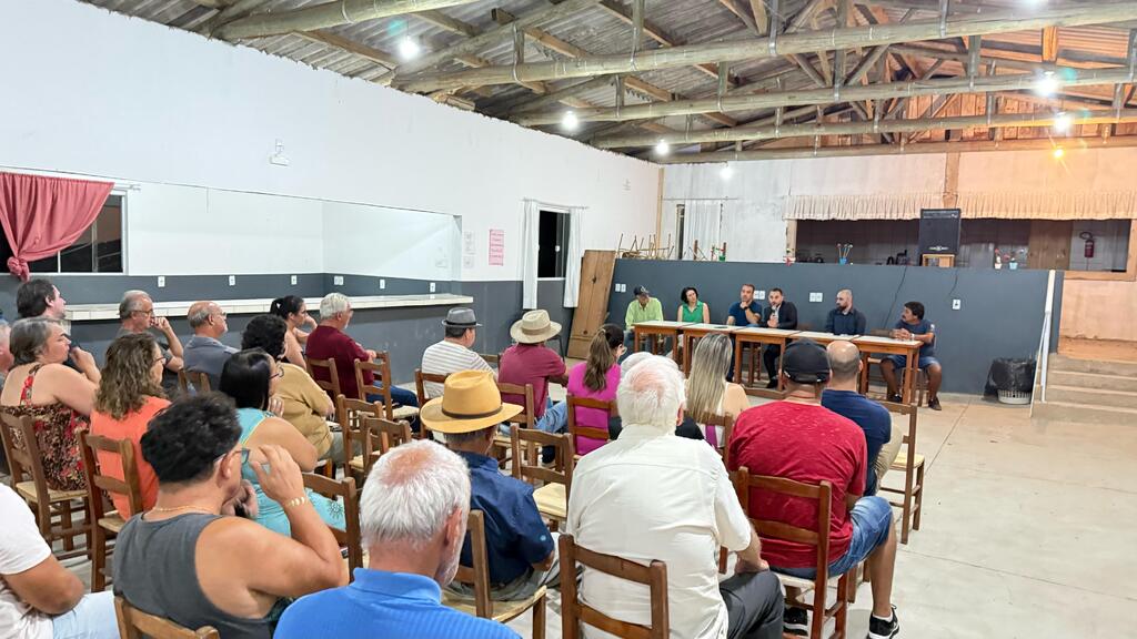 Semasa e moradores discutem solução para falta de água no Salto