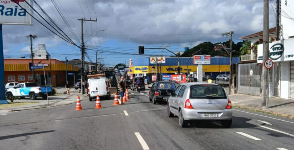 Reparo em vazamento na rua Santa Catarina é concluído pela Águas de Joinville