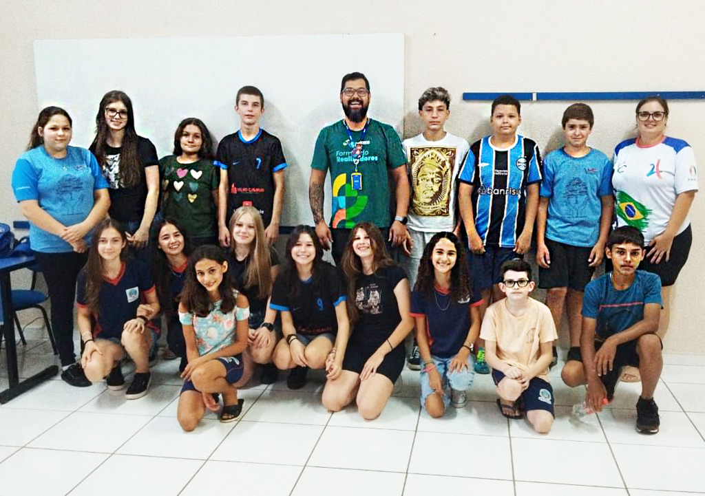 ALUNOS INICIAM O CURSO START MAKER E EMBARCAM NO UNIVERSO DA INOVAÇÃO E TECNOLOGIA