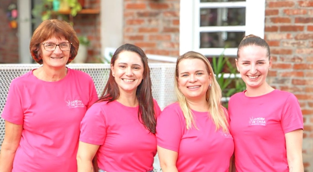 Dia da Mulher: surpreenda com presentes da Floricultura Jardim de Casa