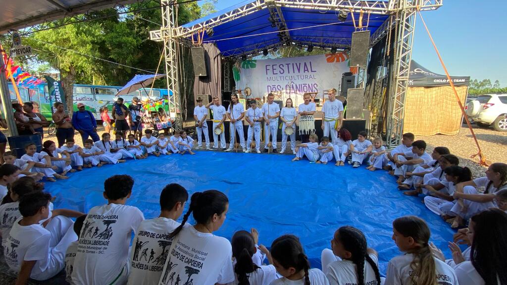 II FESTIVAL MULTICULTURAL DOS CÂNIONS MOVIMENTOU MAIS DE R$200 MIL ATRAVÉS DA ECONOMIA SOLIDÁRIA