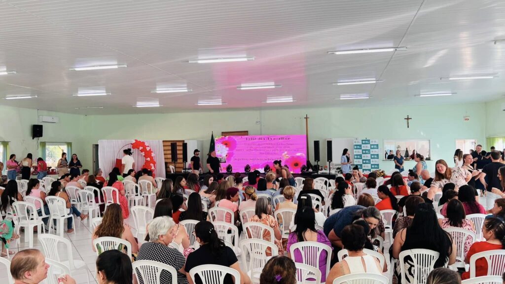 Mulheres são homenageadas em Abdon Batista