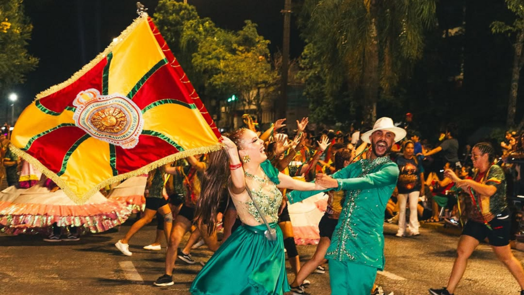 Imperadores do Sol traz 'Orgulho de Ser do Sul' para a avenida