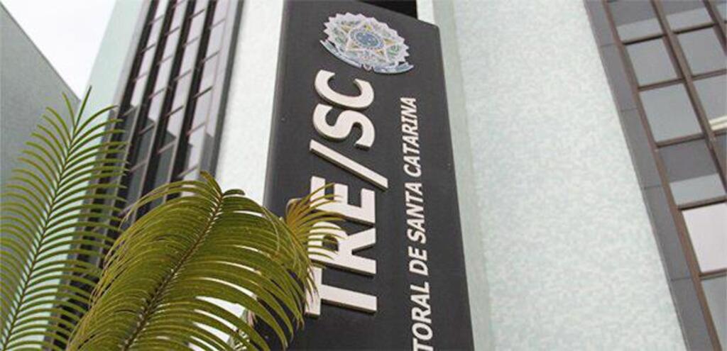 JUSTIÇA ELEITORAL CASSA DIPLOMA DE DOIS VEREADORES