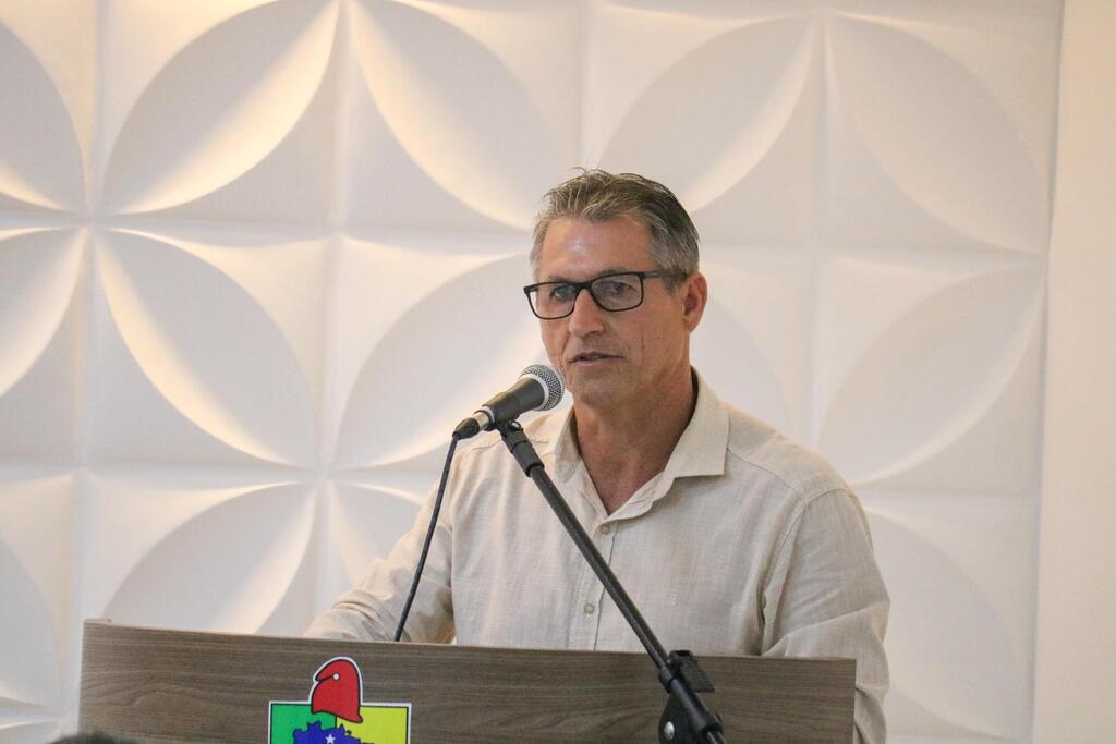 VEREADOR VANDO ASSUME SUA CADEIRA  NA CÂMARA DE VEREADORES DE SÃO JOÃO DO SUL