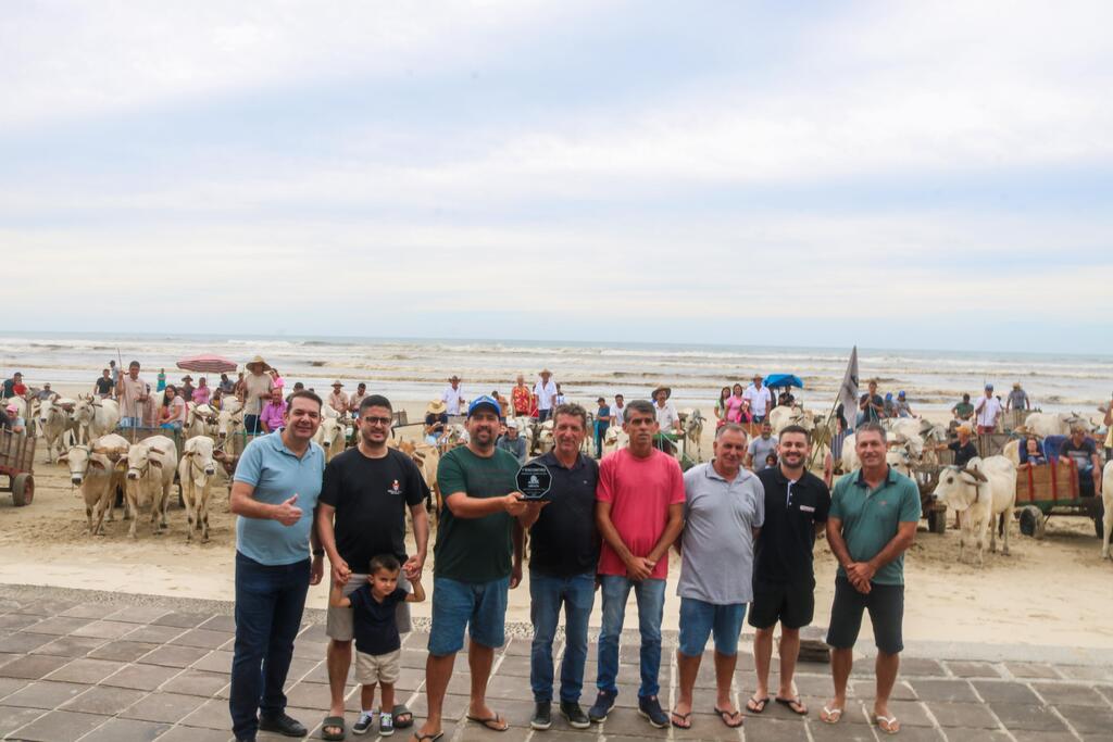 MUNICÍPIO DE PASSO DE TORRES RECEPCIONA O 1° ENCONTRO DE CARROS DE BOI
