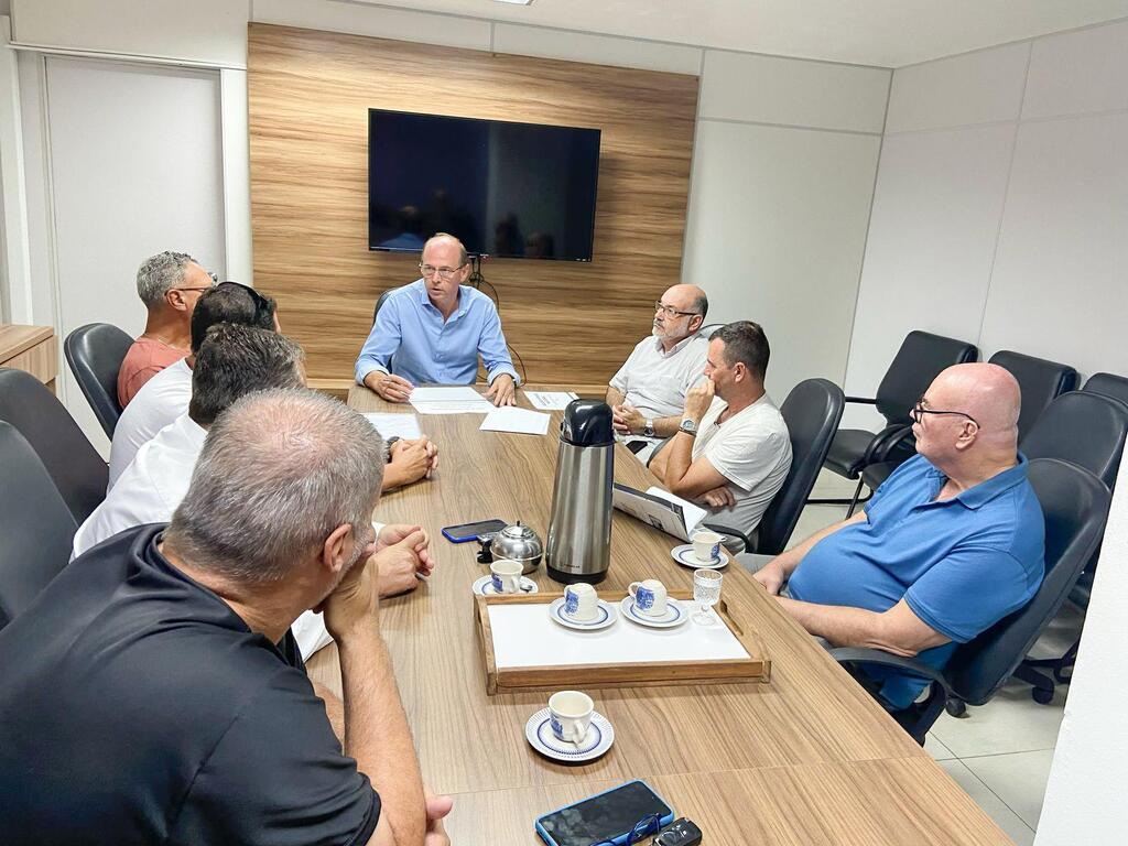 ADMINISTRAÇÃO MUNICIPAL DE TORRES RECEBE PELA 3ª VEZ NESTE ANO  REPRESENTANTES DO SIMTO