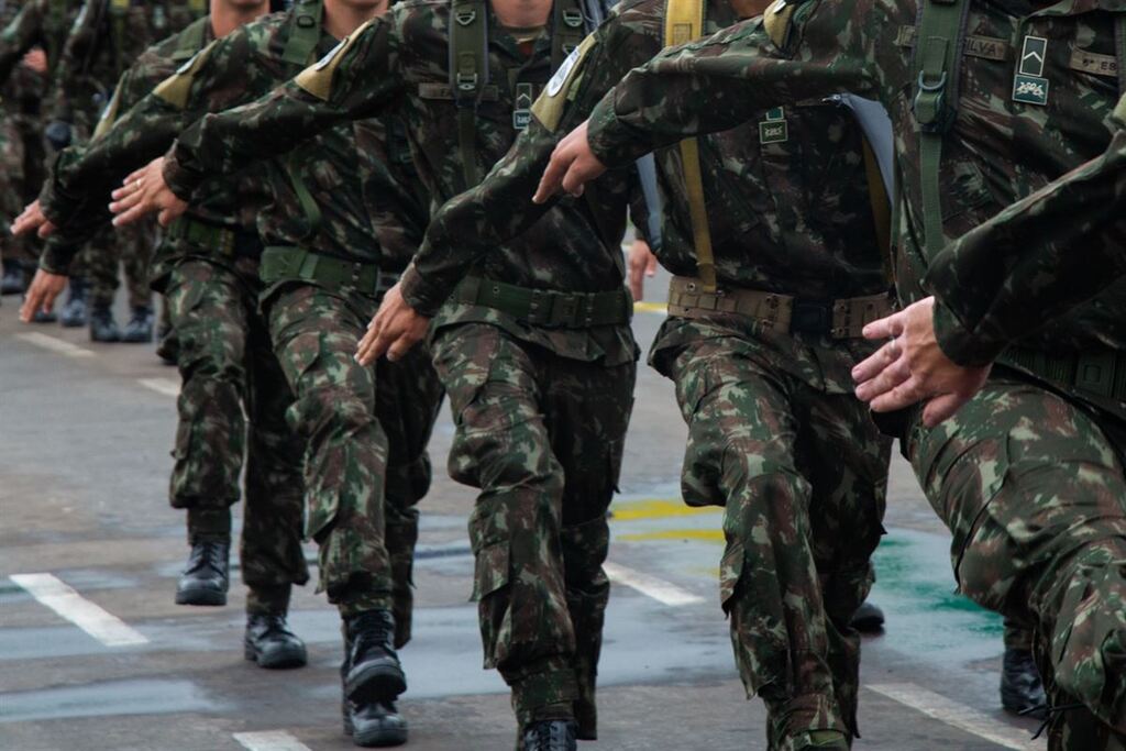 título imagem Jovem obtém na Justiça a dispensa do serviço militar obrigatório por questões religiosas