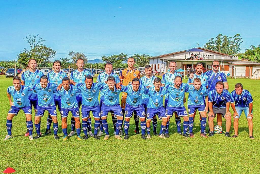 QUATRO JOGOS E QUATORZE GOLS MARCARAM  A ABERTURA DA COPA SUL DOS CAMPEÕES 2025