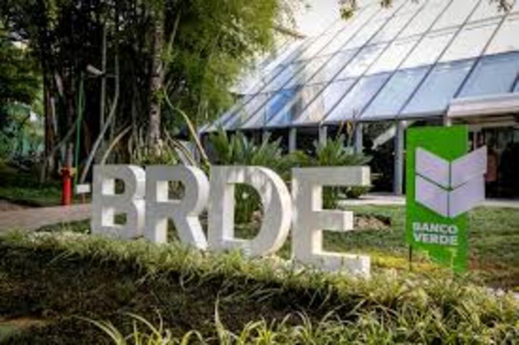 BRDE SUPERA R$ 21,5 BILHÕES EM CARTEIRA DE CRÉDITO APÓS CRESCER MAIS DE 20% EM 2024