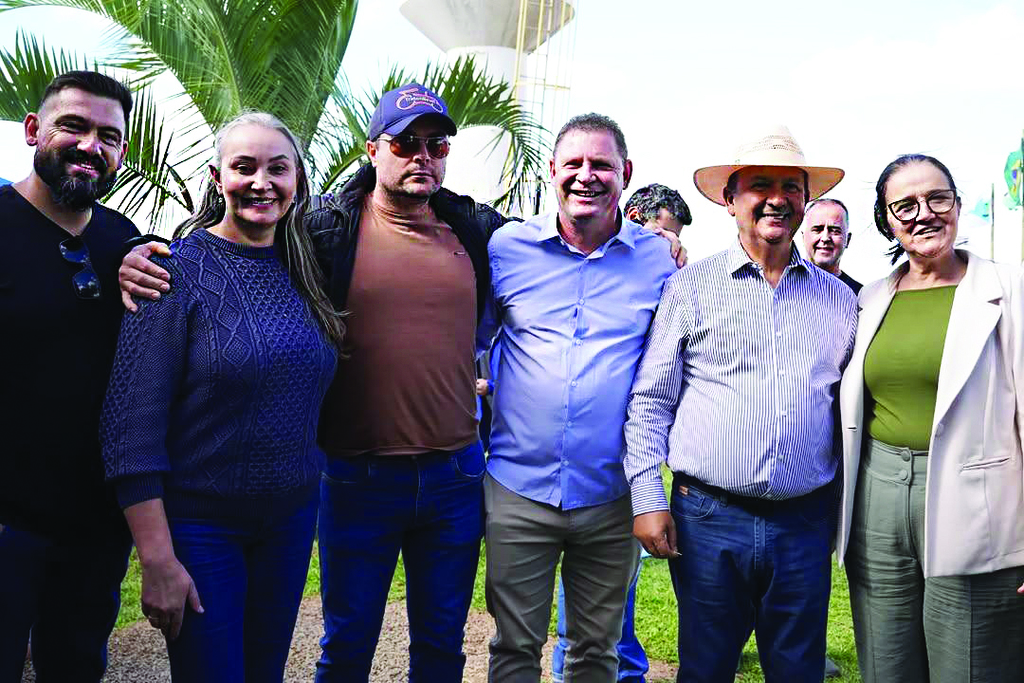 Executivo e Legislativo de Zortéa -  Participam de ato inaugural da revitalização da Estrada Capinzal a Piratuba