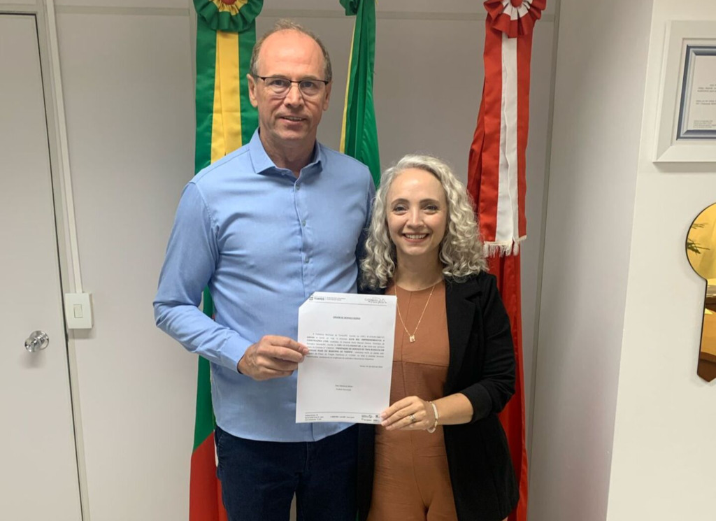 VEREADORA DEISE CLEZAR E PREFEITO DELCI ANUNCIAM CONQUISTA DA DELEGACIA DA MULHER PARA TORRES
