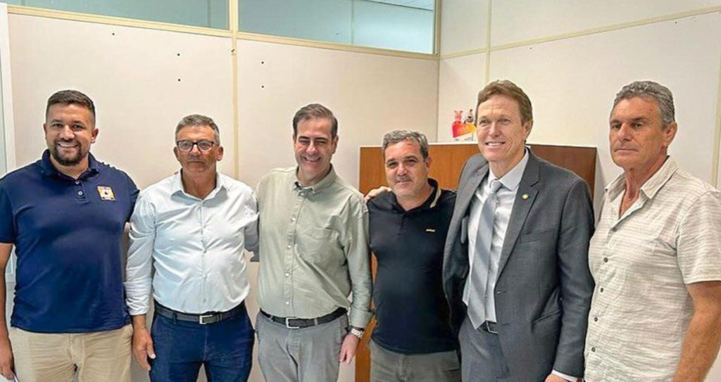 COMITIVA VIAJA A FLORIANÓPOLIS EM BUSCA  DE RECURSOS PARA A AGRICULTURA MUNICIPAL DE SANTA ROSA DO SUL