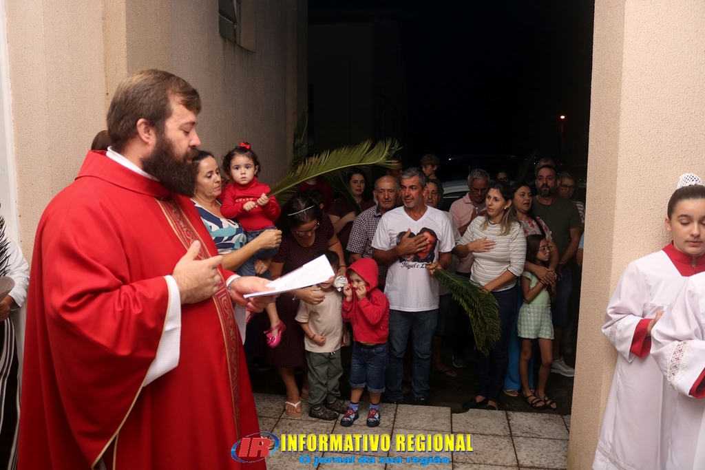 MISSA DE RAMOS MARCA A REINAUGURAÇÃO DA IGREJA EM VILA SANTA CATARINA - SÃO JOÃO DO SUL