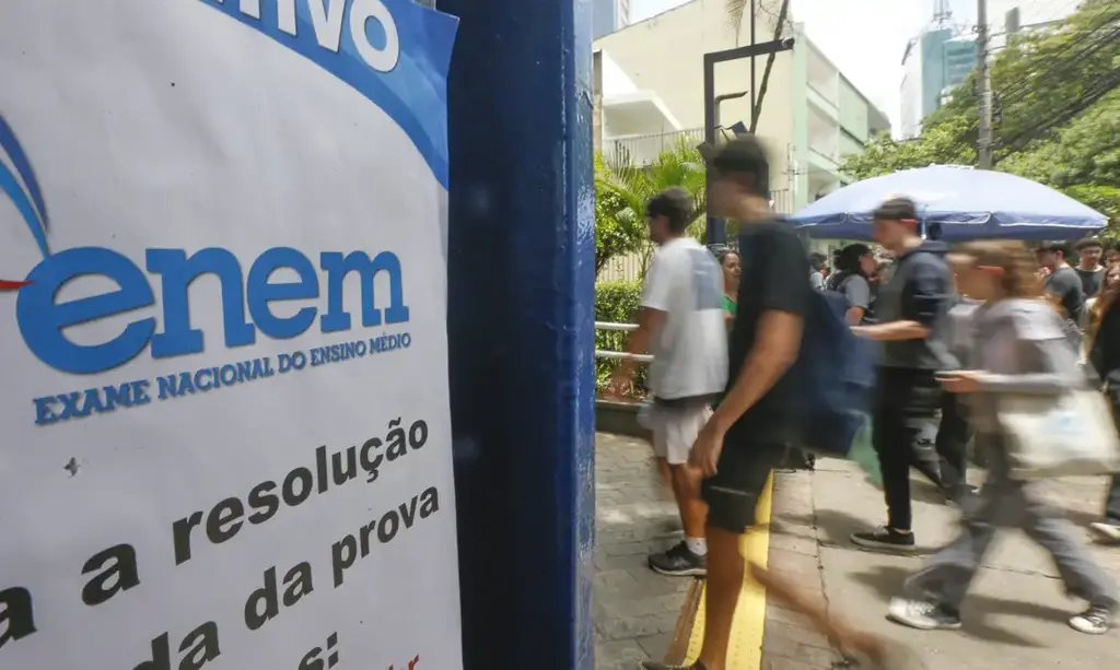 PRAZO PARA PEDIR ISENÇÃO DA INSCRIÇÃO NO ENEM COMEÇA NESTA SEGUNDA