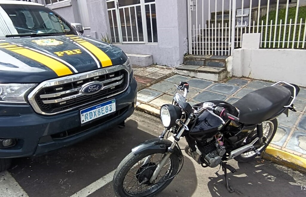 Motocicleta “Frankenstein” é flagrada na BR-282 em Lages