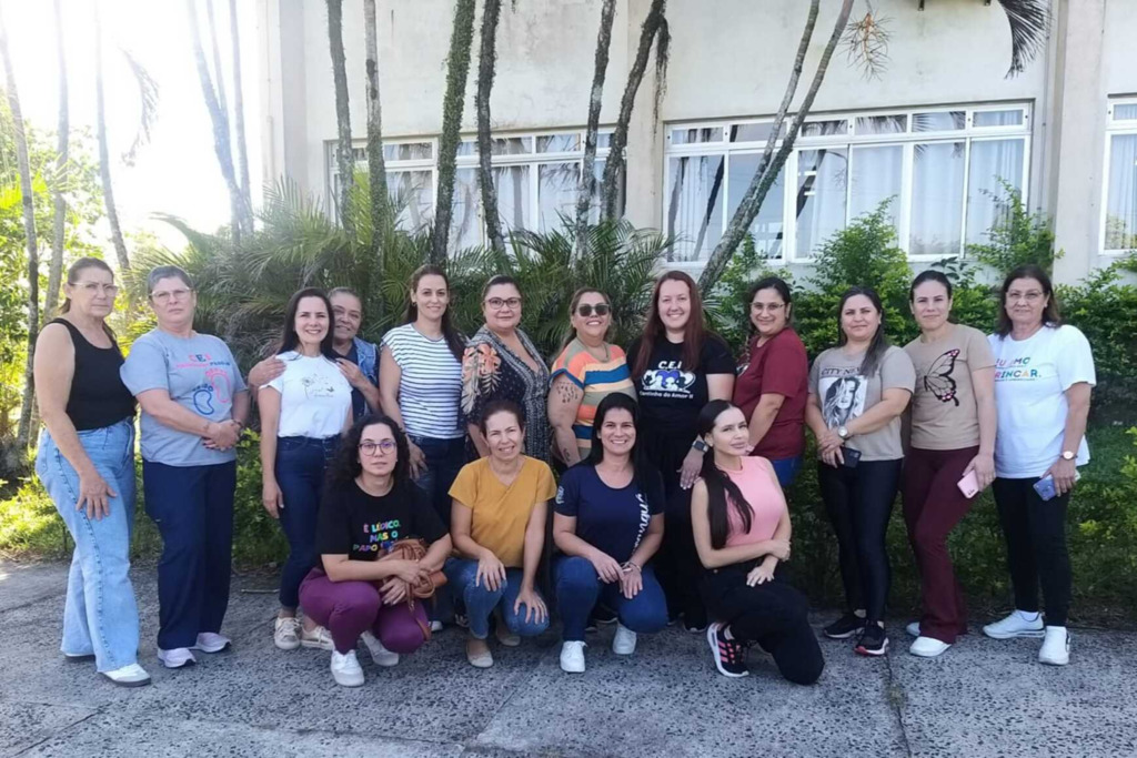 FORMAÇÃO CONTINUADA FORTALECE PRÁTICAS NA EDUCAÇÃO INFANTIL