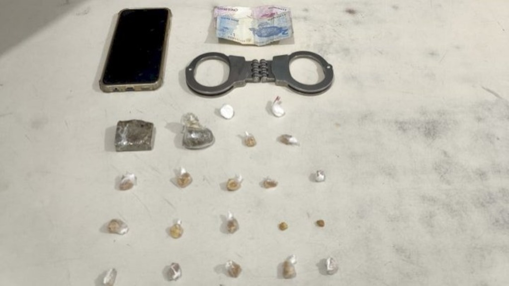 APÓS DENÚNCIA, HOMEM É PRESO POR TRÁFICO DE DROGAS EM SANTA ROSA DO SUL