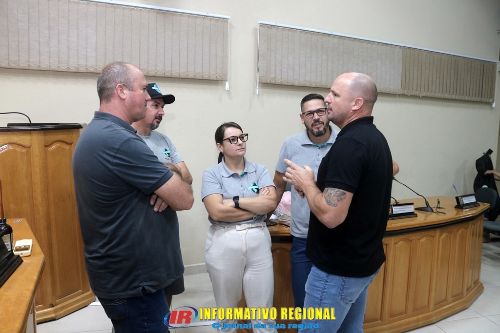 RAUPP TOPOGRAFIA ENTREGA PRIMEIRAS MATRÍCULAS DO REURB EM MAMPITUBA