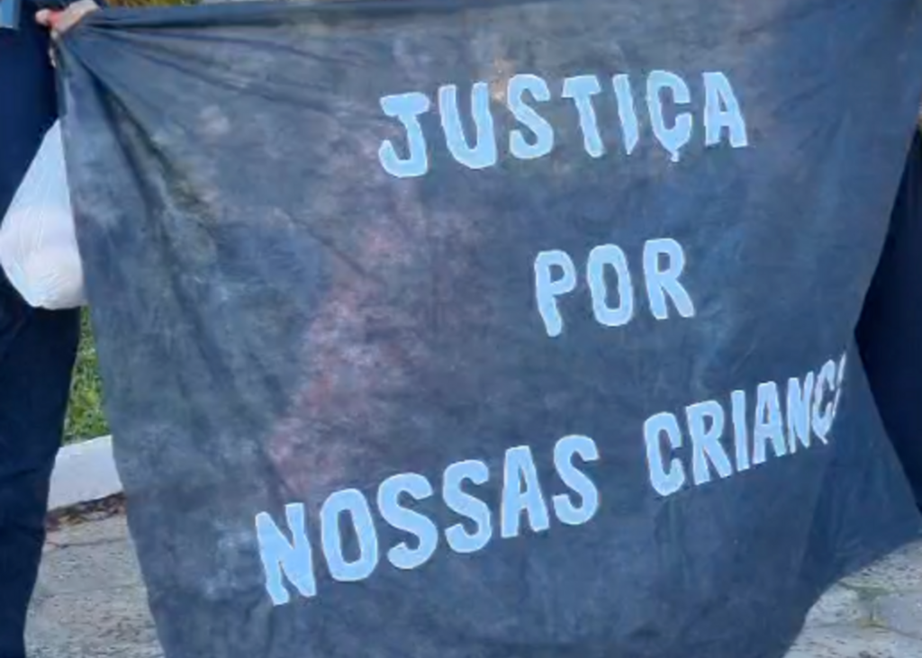 Moradores protestam contra casos de abuso sexual de menores de idade em Cacequi; dois homens estão presos