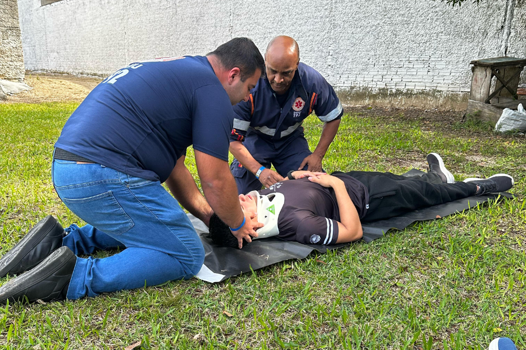 Otaviano Carvalho RSC - Imbituba sedia capacitação em emergências traumáticas com participação regional