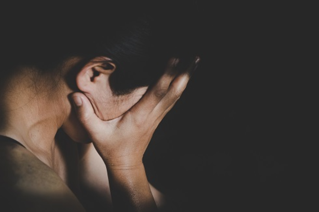 Imagem doidam10/freepik - Mulher é ameaçada pelo companheiro em Imbituba