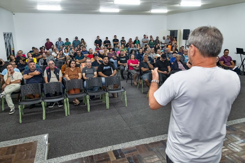 PASSO DE TORRES ENTREGA 138 TÍTULOS DE PROPRIEDADE ATRAVÉS DO PROGRAMA LAR LEGAL