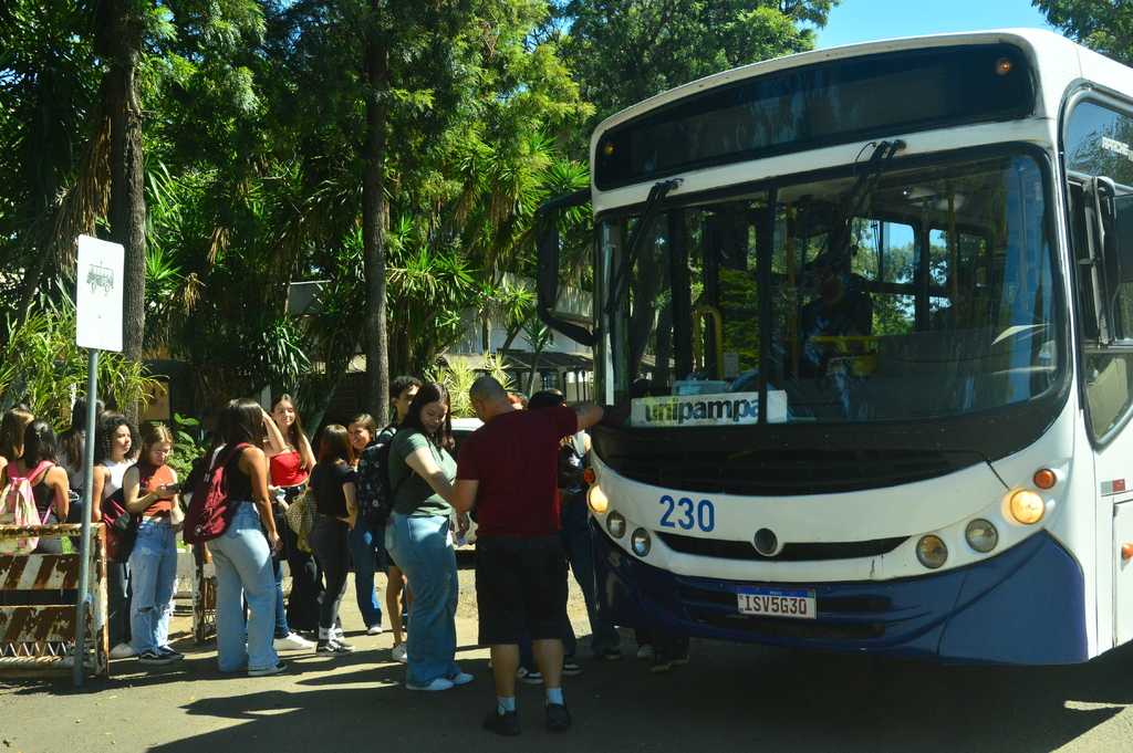 Novas linhas de ônibus para a Unipampa iniciam na segunda