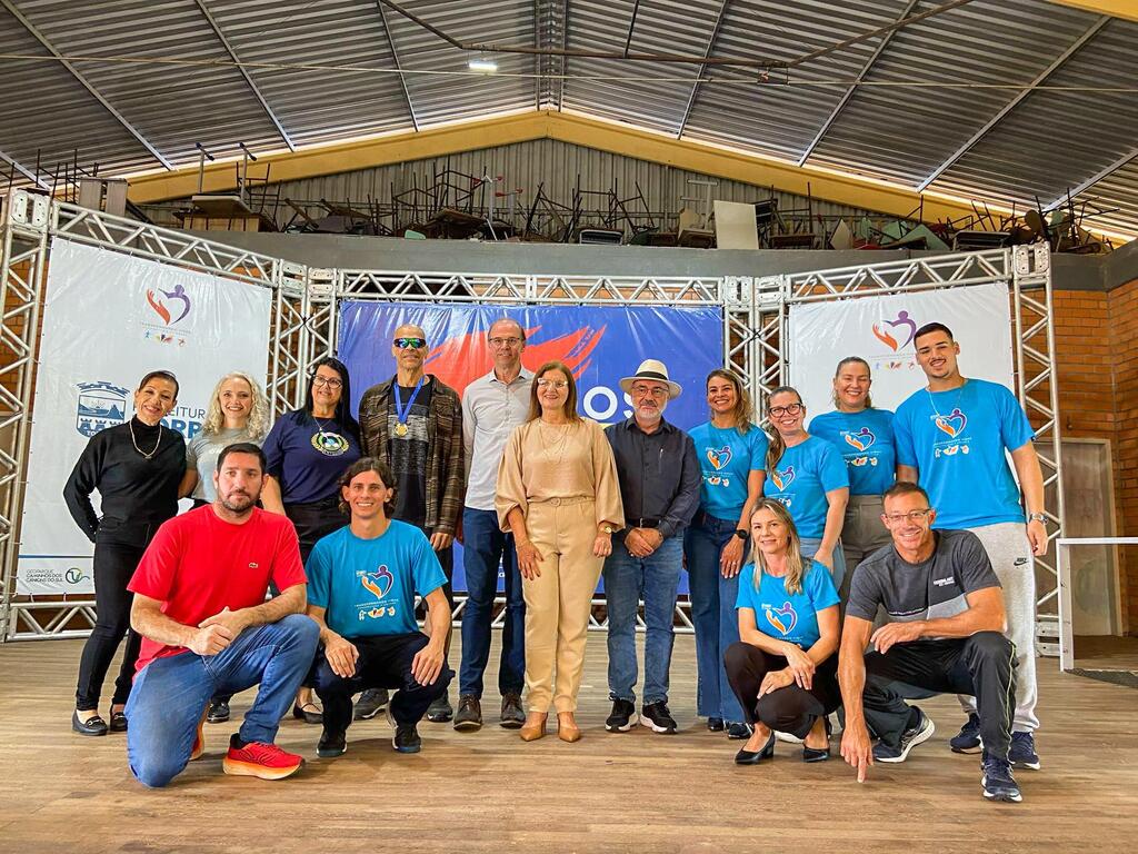 HOMENAGEM E EMOÇÃO MARCAM A ABERTURA  DOS JOGOS ESCOLARES DE TORRES 2025