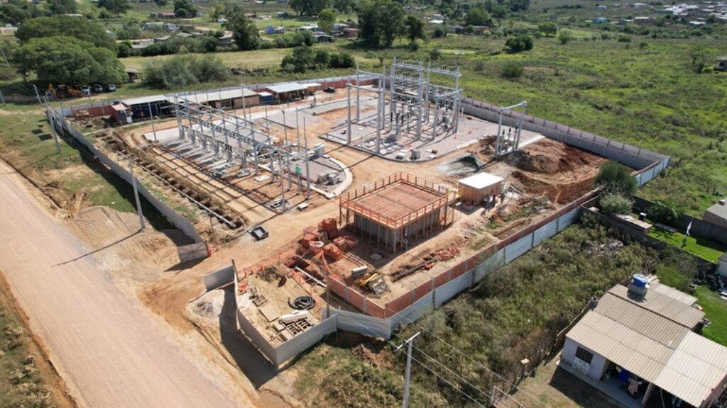 Obra da Subestação Bagé 3 está 50% concluída