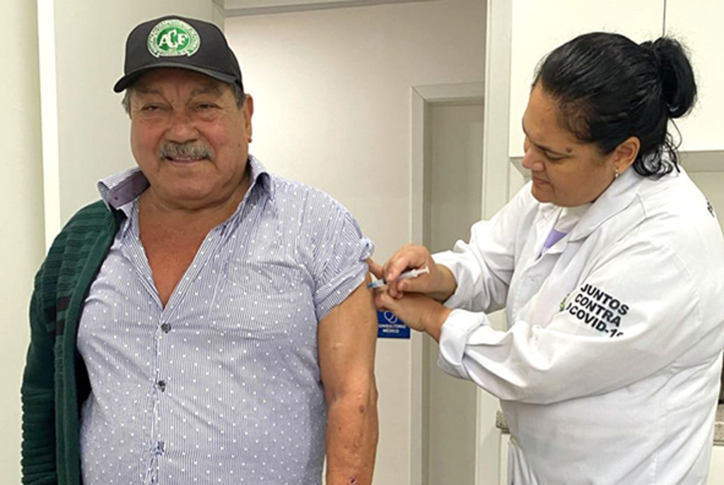 Mais de 800 doses aplicadas em Itá