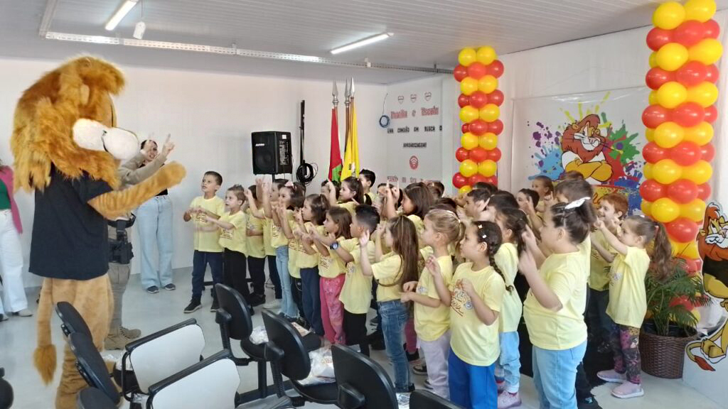 Ouro forma a primeira turma do PROERD Kids