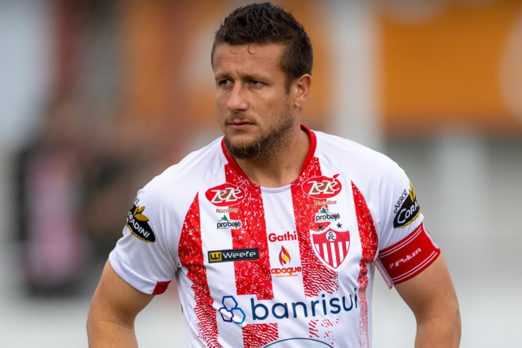 David sofre lesão e está fora do campeonato