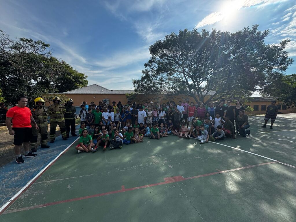 Escola Salgado Filho realiza simulado de incêndio