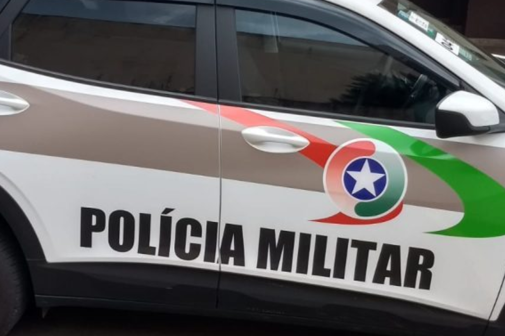 Imagem Reprodução Internet - Homem é flagrado pilotando sem capacete, embriagado e com droga em Imbituba