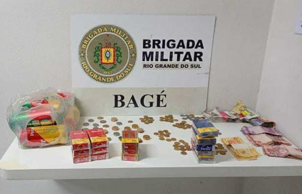 Assaltantes são presos após roubar loja de conveniência