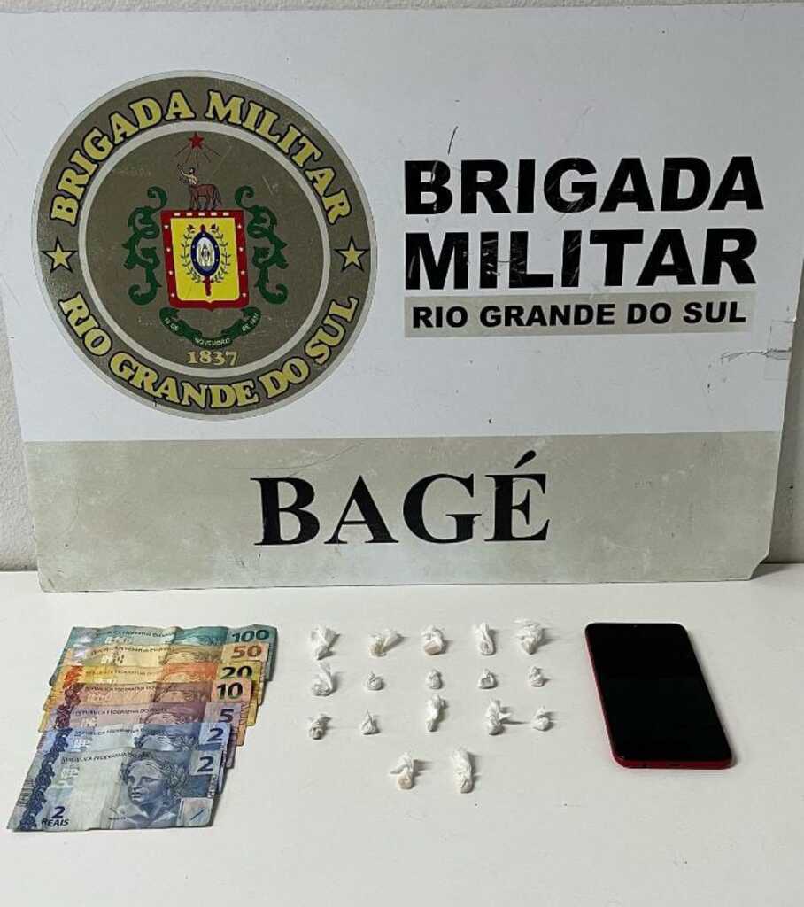 Traficante é preso com 17 pedras de crack