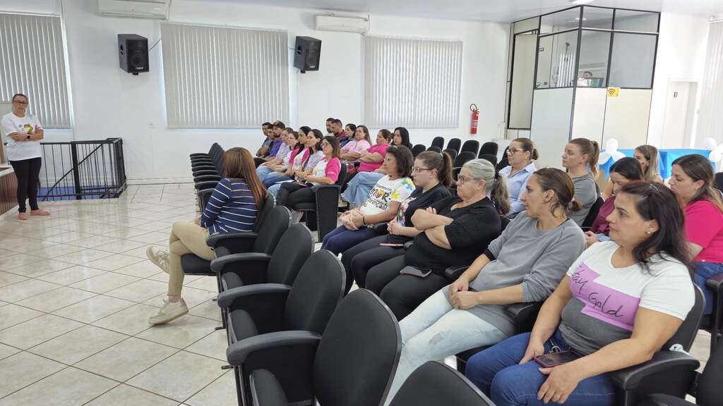 Palestra educativa sobre o Autismo em Pinhal da Serra