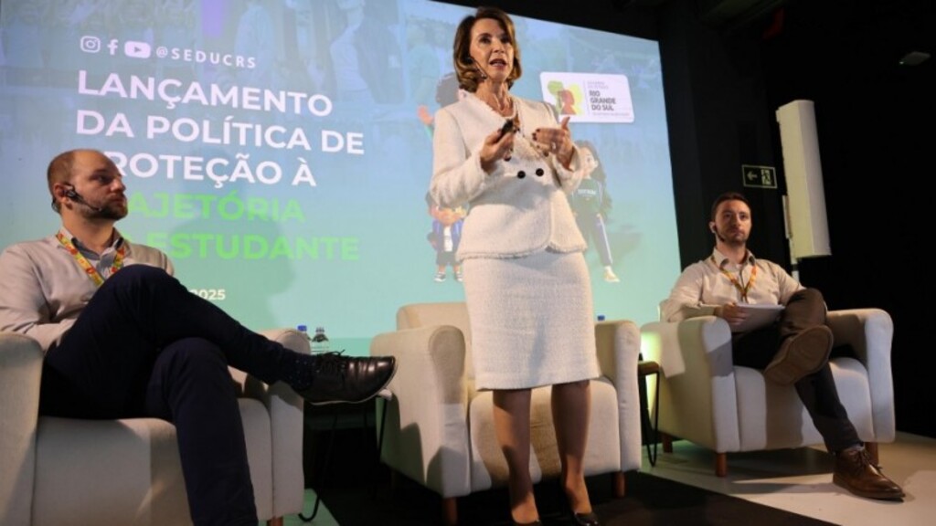Governo do Estado lança Política de Proteção à Trajetória Escolar