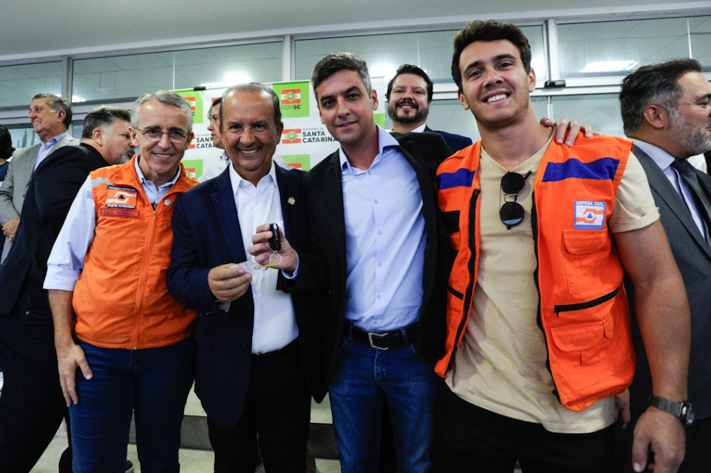 Defesa Civil de Garopaba ganha reforço com nova viatura 4x4