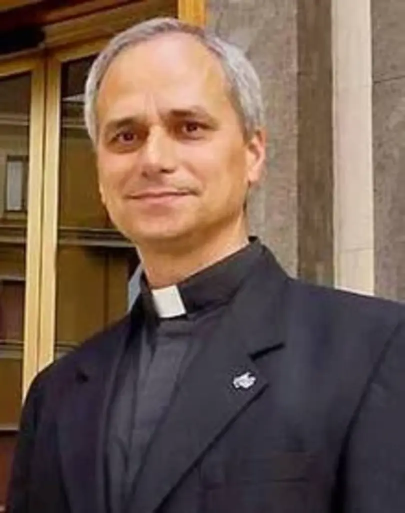 Cardeal Robert Prevost escolheu ser chamado de papa Leão XIV