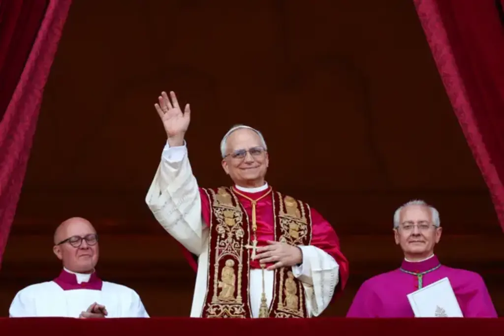 Novo Papa é eleito: cardeal norte-americano Robert Francis Prevost assume como Leão XIV